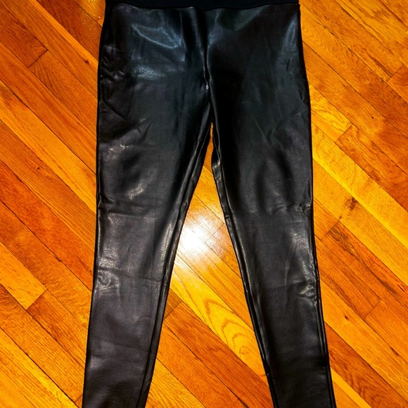 ASSETS by SPANX Women's All Over Faux Leather Leggings - Picture 6 of 8